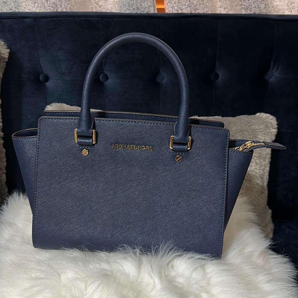 Handbag